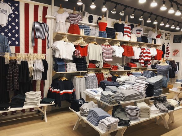 Brandy Melville – clothing and shoe store in Barcelona, reviews, prices Nicelocal